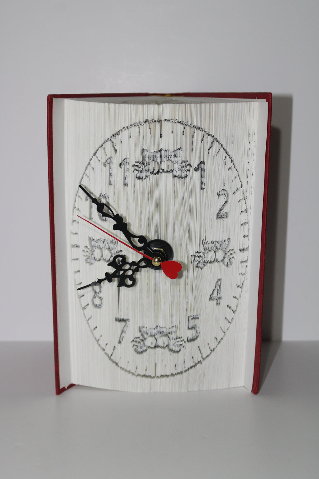 Livre pendule chat rigolo