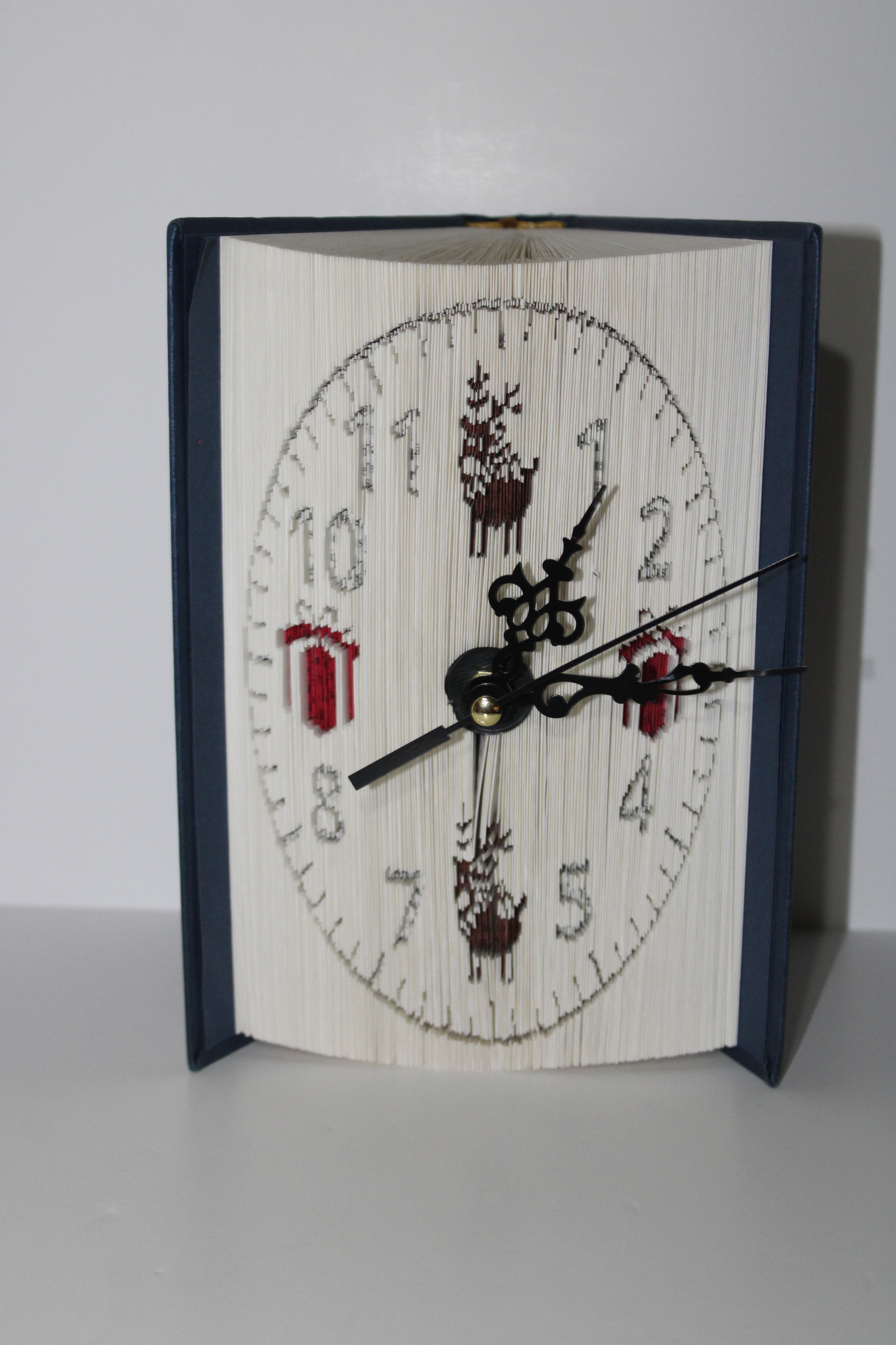 Livre pendule rennes et cadeaux
