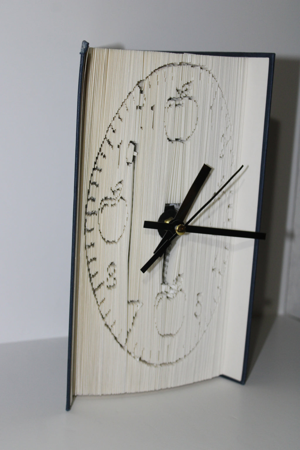 Livre pendule pommes