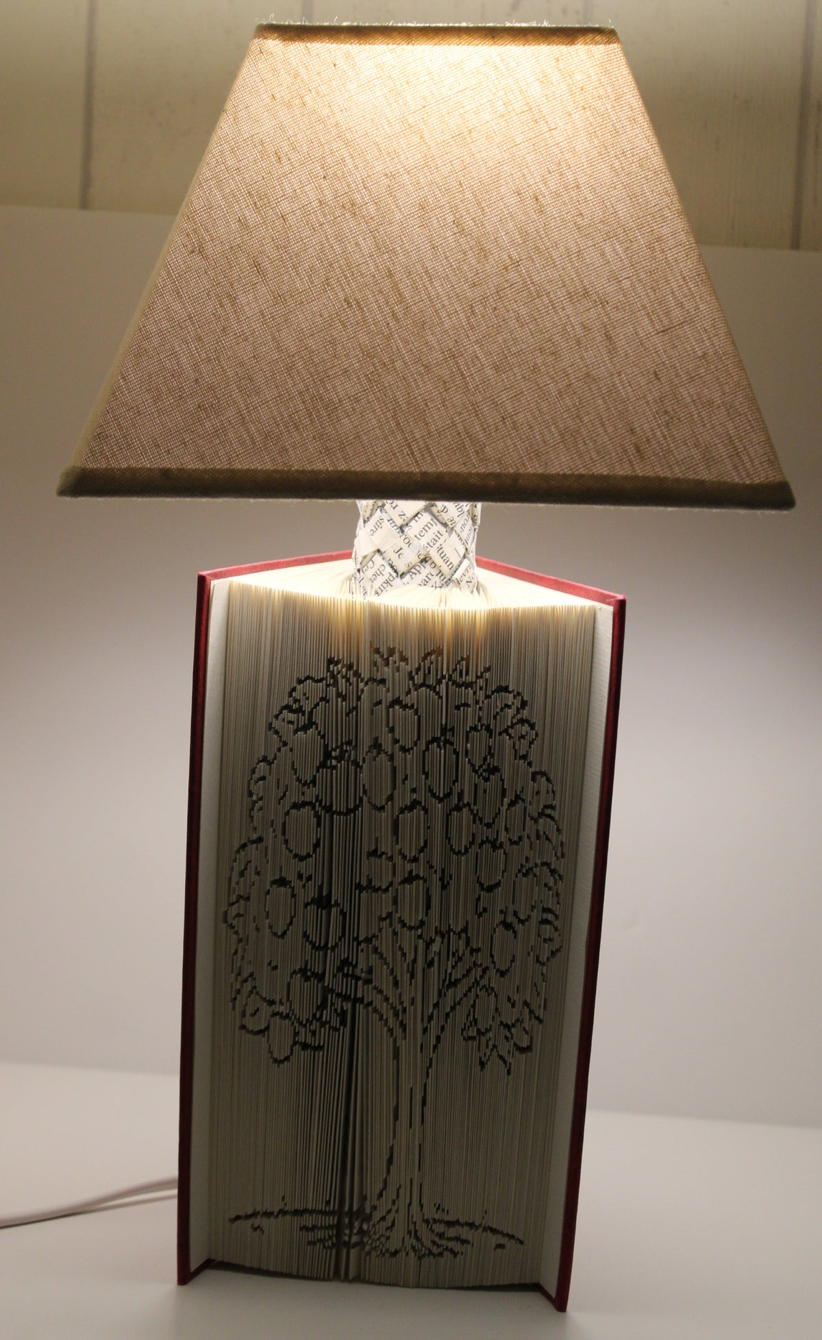 Livre lampe pommier