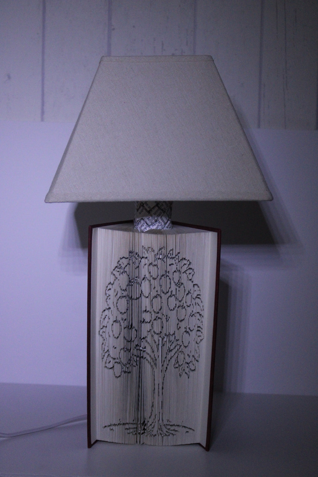 Livre lampe pommier