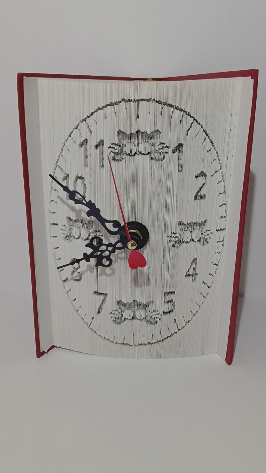 Livre pendule chat rigolo
